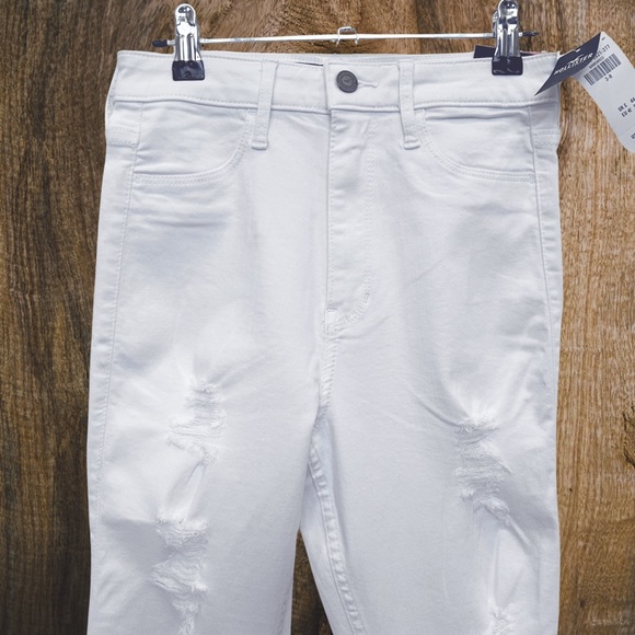 Women's Hollister White Distressed Ultra High-Rise Jean Legging 3R 26W/28L NWT - Picture 4 of 13